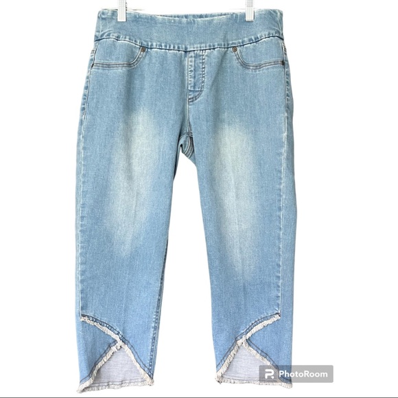 Slimsation By Multiples Denim - Slimsation Fringed Hem Cropped Jean - Size 8P - Light Blue
